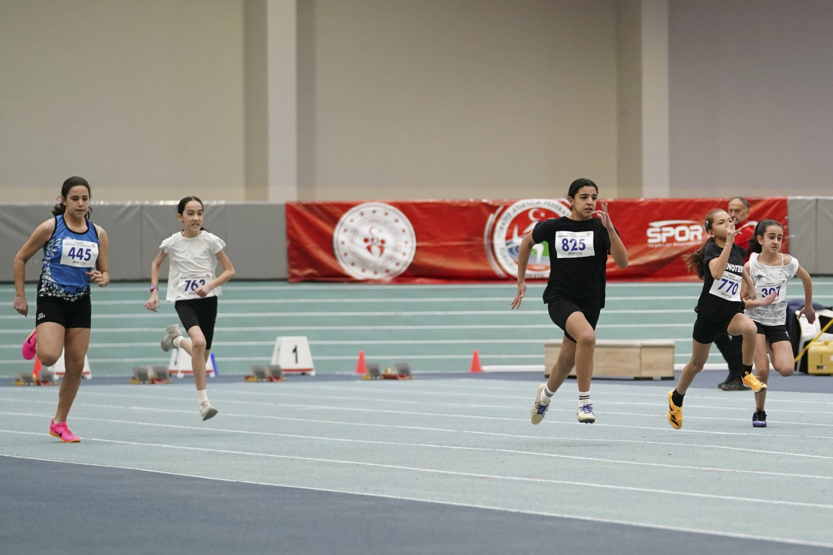 Bursa Büyükşehir Belediyesporlu U14 Atletlerden Türkiye Şampiyonası’nda 3 Madalya Başarısı