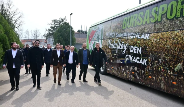 Bursaspor Vakıfköy Orhan Özselek Tesisleri'nde yenileme çalışmaları ve gelecek vaat eden genç sporcular