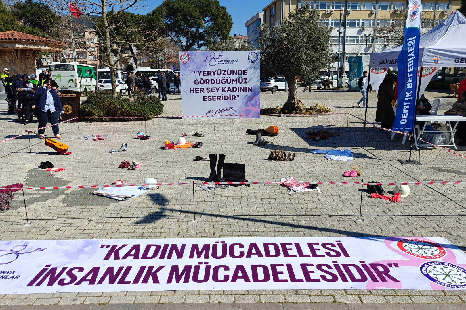 Gemlik’te Kadınlar Eşitlik İçin Güçlerini Birleştirdi: 8 Mart’ta Kapsamlı Destek Etkinliği