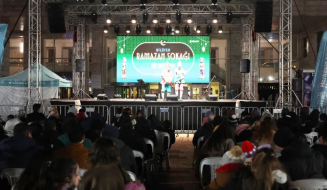 Bursa Nilüfer Ramazan Sokağı'nda Muşlular Gecesi etkinliğinden genel görünüm