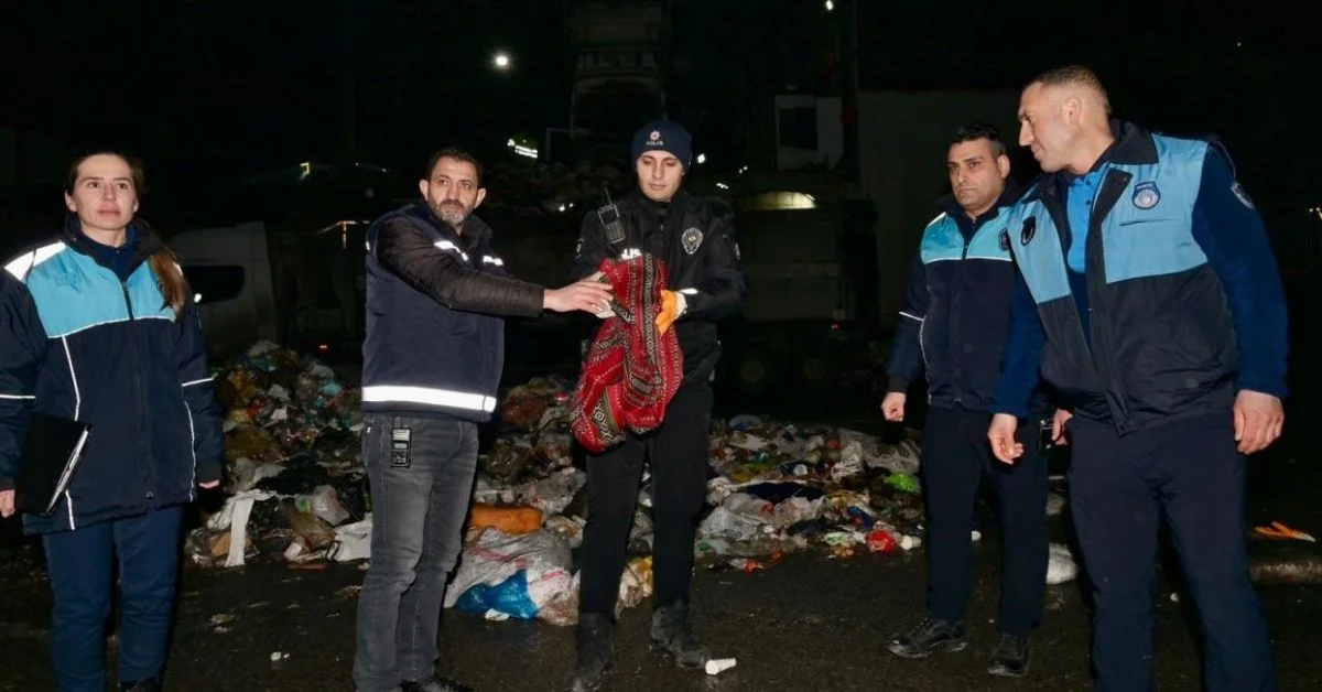 Esenyurt’ta Nefes Kesen Kurtarma: Çöpe Atılan 1 Milyon Liralık Altın Saatler Süren Arama Sonucu Bulundu