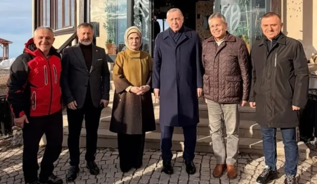 Cumhurbaşkanı Recep Tayyip Erdoğan'ın Rize Handüzü Yaylası'ndaki ziyareti sırasında çekilmiş bir fotoğrafı.