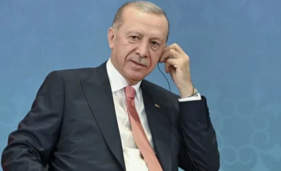 Cumhurbaşkanı Erdoğan'ın ABD Başkanı Trump, Katar Emiri ve BAE Devlet Başkanı ile yaptığı telefon görüşmelerine ilişkin görsel.