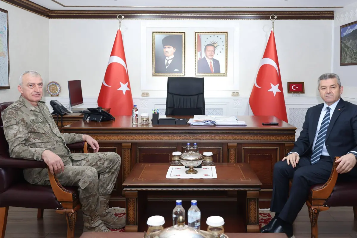 Erzurum 9. Kolordu Komutanı Tümgeneral Osman Akyıldız’dan Artvin Valiliği’ne Ziyaret