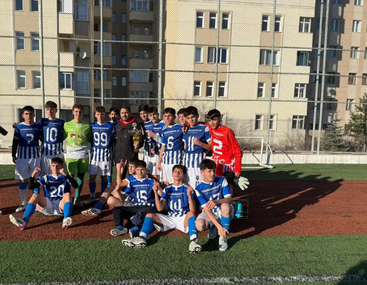 Erzurumşehirspor U-16 Takımı Türkiye Finalleri İçin Trabzon’a Gidiyor: Altyapının Başarısı Göz Kamaştırıyor