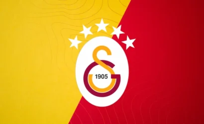 Galatasaraylı futbolcular Victor Osimhen ve Noa Lang'ın sakatlıkları sonrası hastane ortamında çekilmiş temsili görsel.