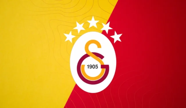 Galatasaraylı futbolcular Victor Osimhen ve Noa Lang'ın sakatlıkları sonrası hastane ortamında çekilmiş temsili görsel.