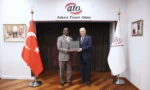 Gine Büyükelçisi Abdoulaye Fofana, Ankara Ticaret Odası Başkanı Gürsel Baran'ı ziyaret etti.