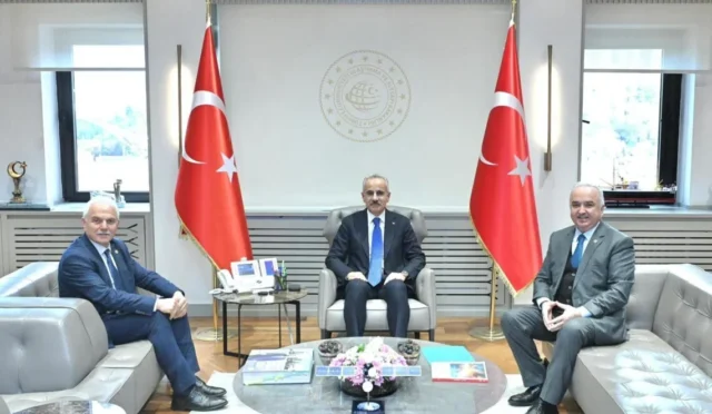 Giresun Dal-Çık Projesi'nin Nisan sonunda başlamasıyla ilgili açıklama yapan AK Parti Giresun Milletvekili Prof. Dr. Nazım Elmas