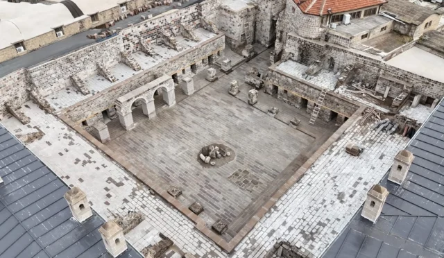 Tarihi Gön Han'ın restorasyon sonrası kültür ve sanat etkinliklerine ev sahipliği yapacağı duyuruldu.