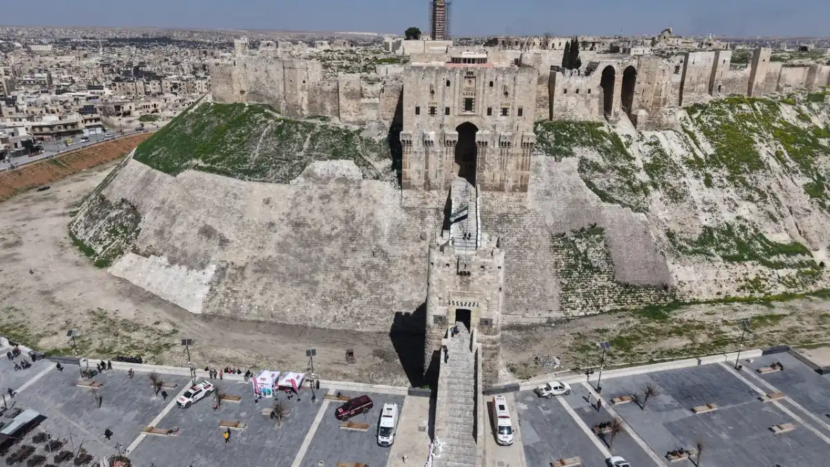 İHH’dan Tarihi Halep Kalesi’ne Nefes Aldıran Temizlik Operasyonu