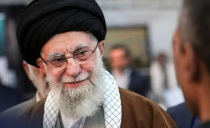 İran lideri Hamaney'in hayatını kaybettiği ve ülkede 40 günlük yas ilan edildiği haberi