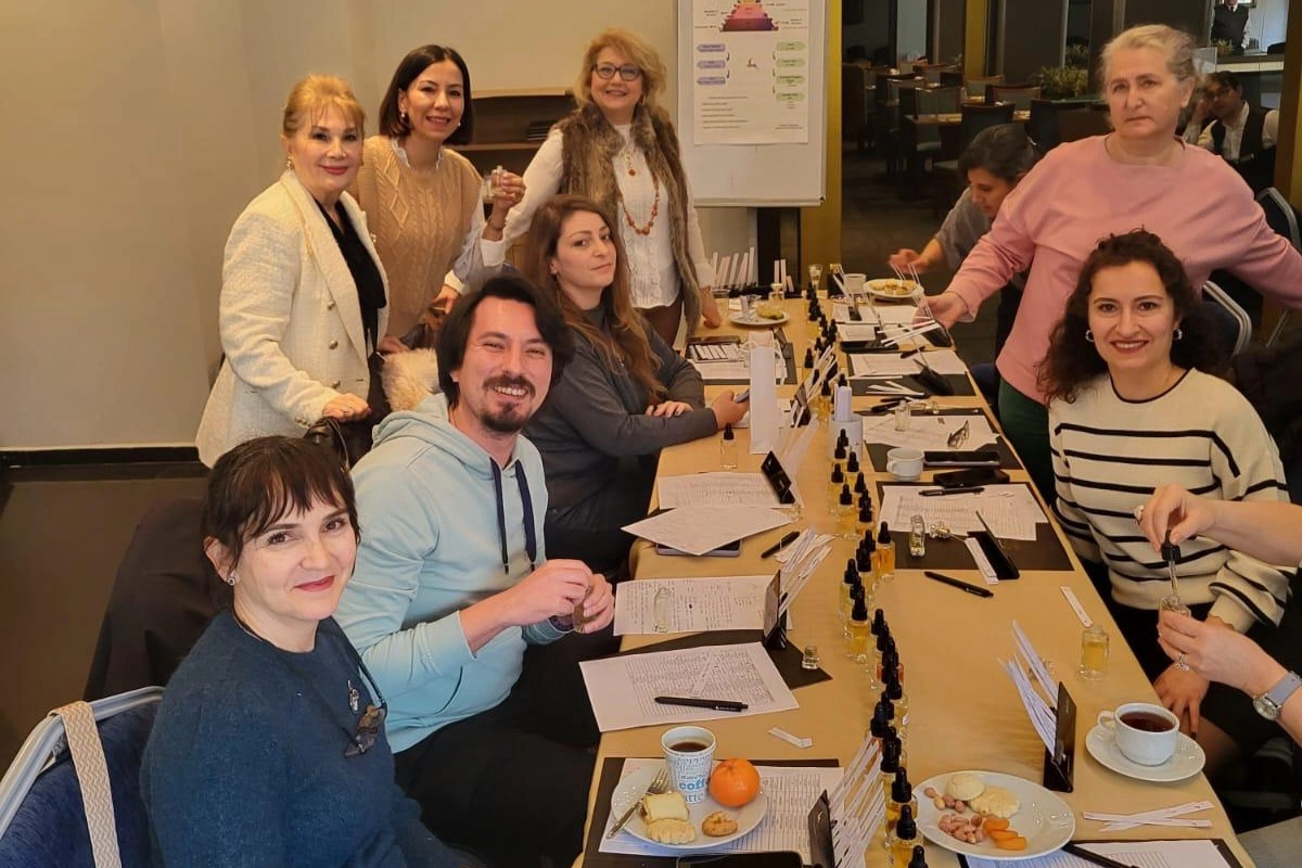 İzmir’de Koku Atölyesiyle Görme Engellilere Işık: Braille Kitaplara Anında Erişim İçin Teknoloji Bağışlanacak
