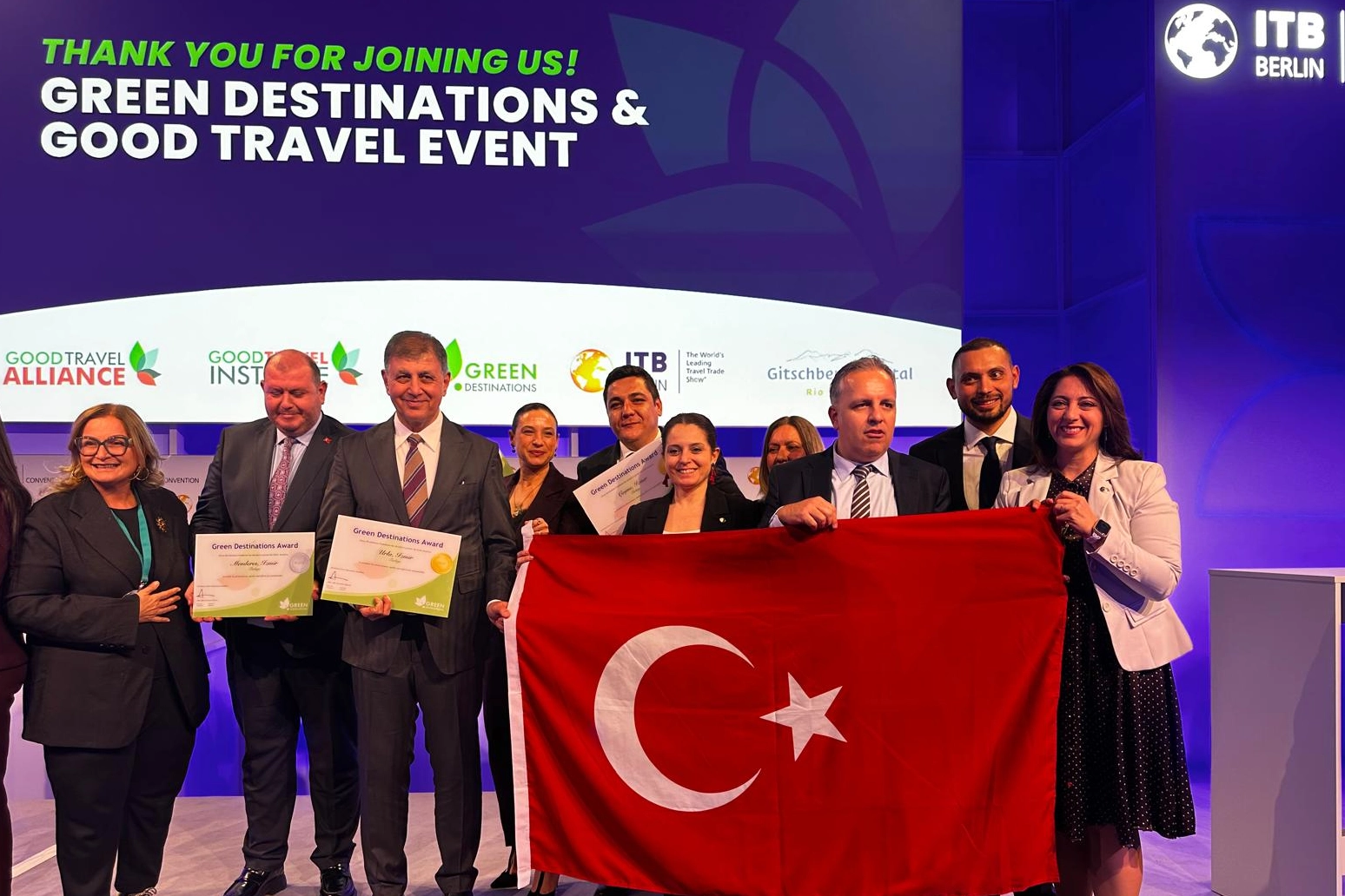 İzmir, ITB Berlin’de 4 Sertifika ve 1 Ödülle Göğsümüzü Kabarttı: Sürdürülebilir Turizmde Uluslararası Başarı