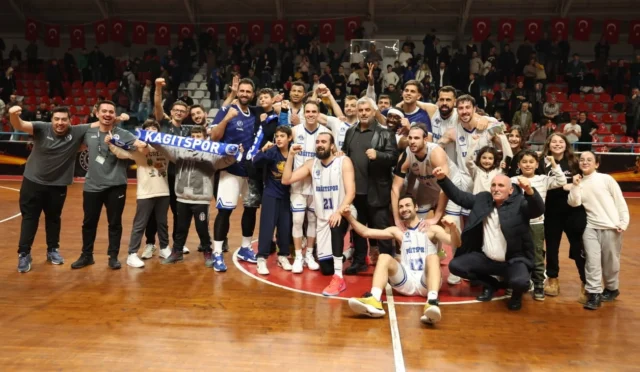Kocaeli Kağıtspor basketbol takımının Süper Lig'e yükselme hedefi