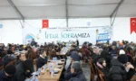 Kayseri Büyükşehir Belediyesi'nin Ramazan ayında 30 bin kişiye iftar sofrası kurduğu görsel