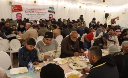 Kayseri'den Suriye'nin Tartus kentine uzanan kardeşlik sofrası Ramazan ayında ihtiyaç sahiplerini buluşturdu.