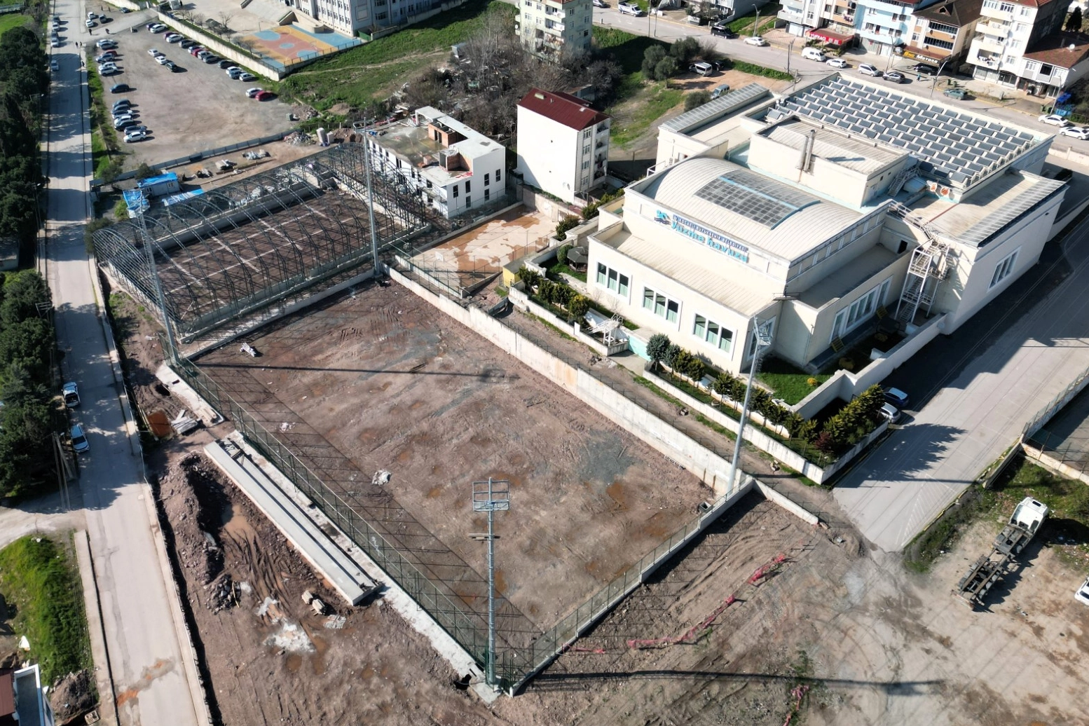 Kocaeli’de İnşa Edilen Çamlıtepe Spor Kompleksi Yüzde 51 Tamamlandı: Yeni Bir Yaşam Alanı Doğuyor