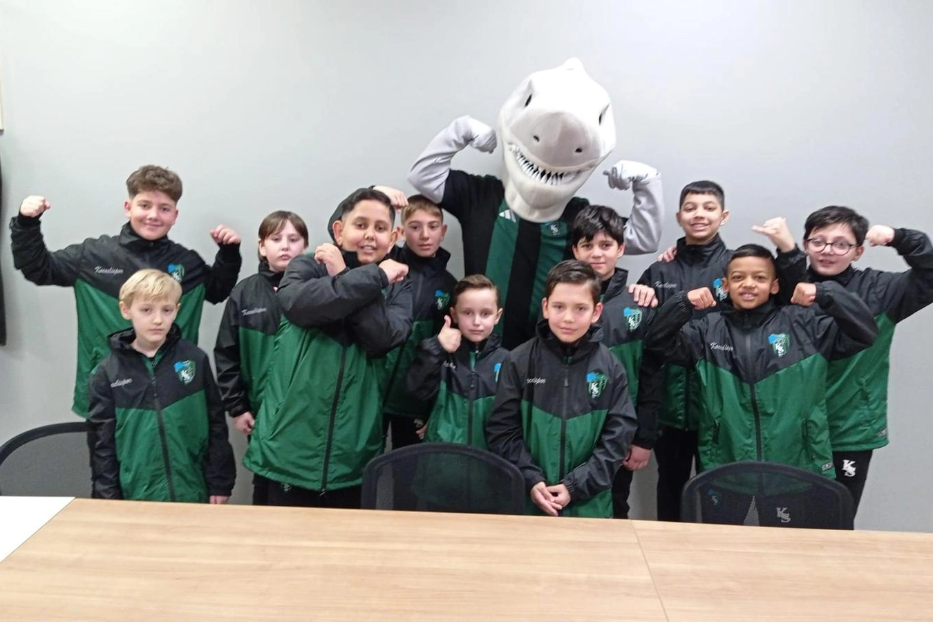 Kocaelispor’un Sokak Kahramanları Beşiktaş Maçında Sahada: Gol Sevinci İzleyenleri Büyüledi