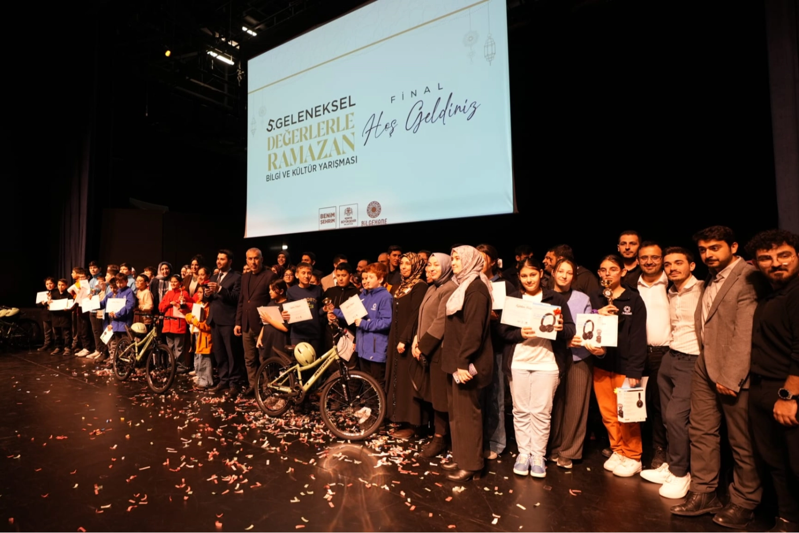 Konya’da Bilgehaneler’den Geleneksel Ramazan Yarışması: Öğrenciler Bilgi ve Kültürlerini Yarıştırdı