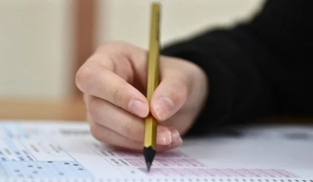 LGS sınavında öğrencilere verilecek beslenme paketi için veli onayı alınması gerekliliğini gösteren görsel