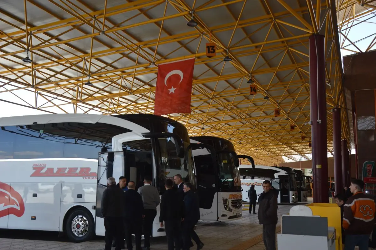 Malatya Otogarı Bayram Öncesi Hınca Hınç Doldu: Yoğunluk ve Yenileme Çalışmaları Açıklaması