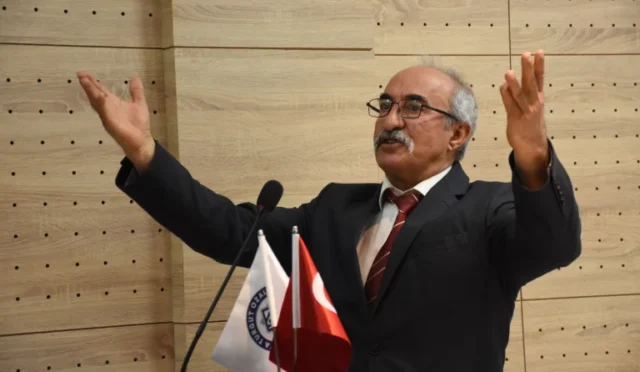 Malatya'da İstiklal Marşı'nın 105. yılı anısına düzenlenen programdan genel görünüm.