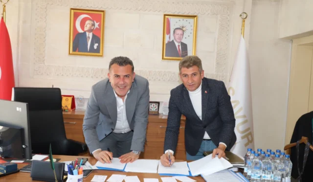 Mardin Savur Belediyesi'nde toplu iş sözleşmesi imza töreni