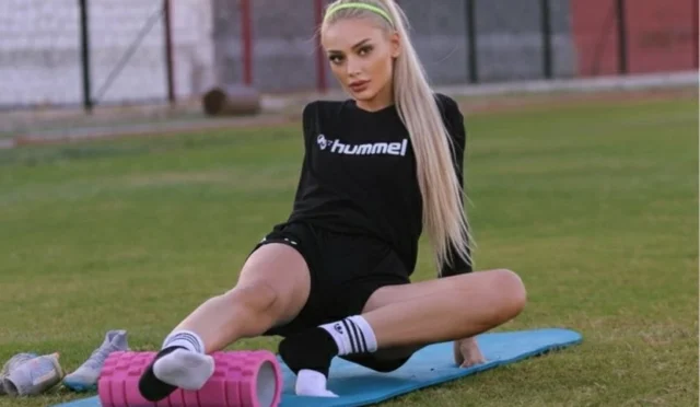 Nevide Çiçek, kadın futbolculara destek veriyor ve sahalarda güven istiyor.