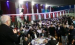 Ordu Ünye'de düzenlenen iftar programında vatandaşlar birlikte oruç açıyor
