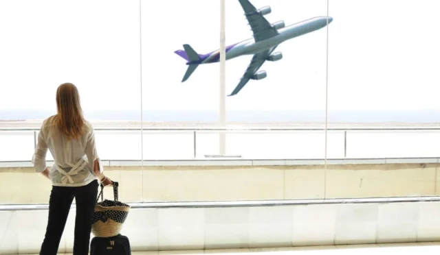 Orta Doğu'daki gerilim nedeniyle Türk havayollarının bazı seferleri askıya aldığını gösteren görsel.