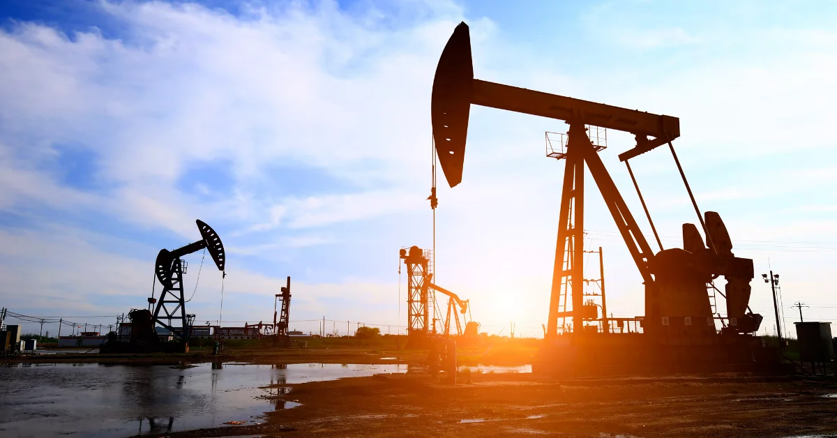 Petrol Fiyatları Rekor Kırdı: Brent 97 Doları Aştı, Küresel Piyasalar Karıştı