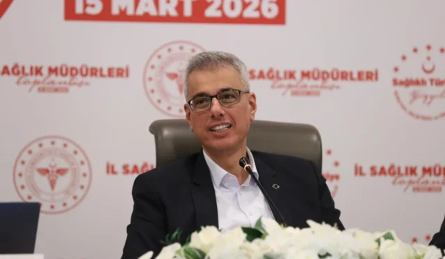 Sağlık Bakanı Memişoğlu ve 81 İl Sağlık Müdürü İstanbul'da hizmet odaklı toplantı yaptı