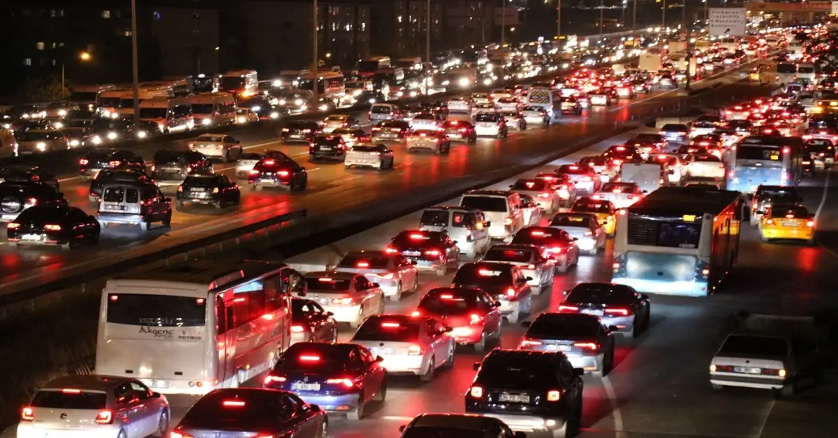 Şubat Ayında Türkiye Trafiğine 117 Bin Yeni Araç Eklendi: Otomobil Kayıtları Yüzde 11 Düştü