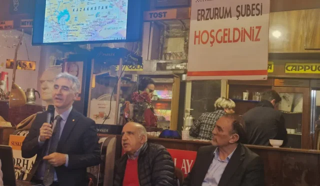 Erzurum'da düzenlenen kültür ve söyleşi programından genel görünüm