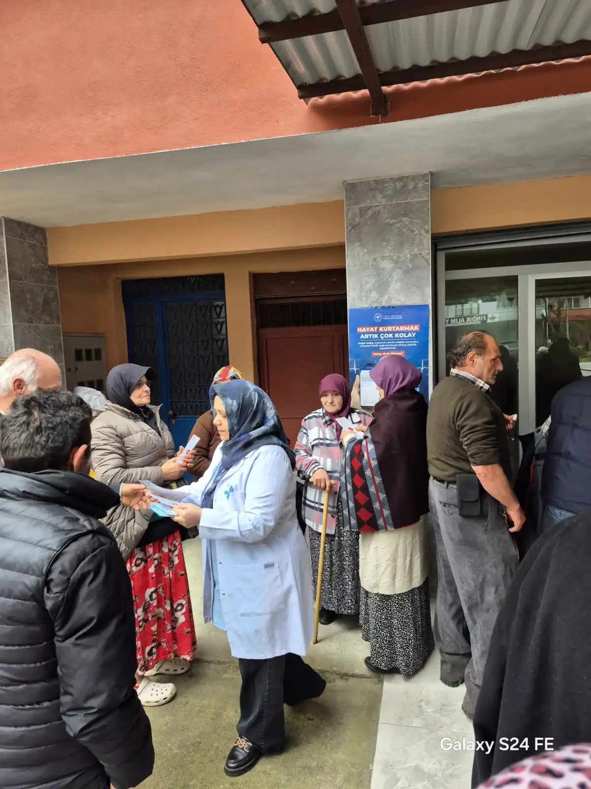 Tirebolu’nun Kalbinde Sağlık: Kuzgun Köyü’nde Kapsamlı Taramalarla Halk Sağlığı Güçlendirildi