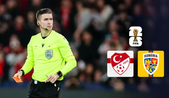 Türkiye ve Romanya milli takımlarının futbol maçı öncesi sahada bir araya gelmesi