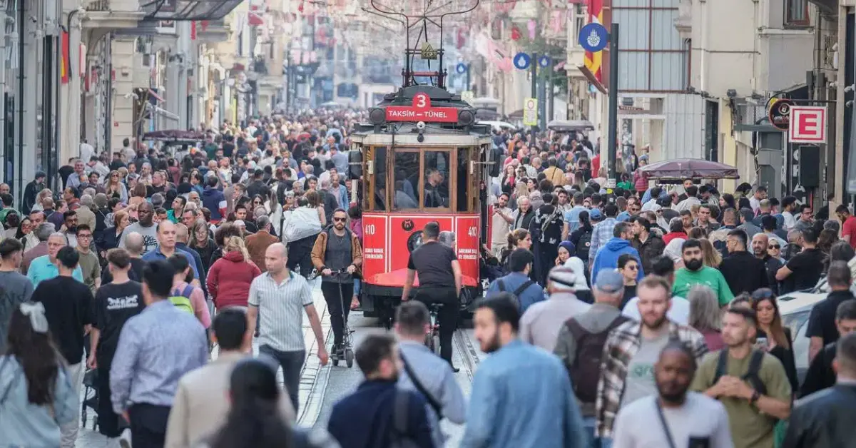Türkiye İşsizlikte Tarihi Rekor: 21 Yılın En Düşük Seviyesi Açıklandı