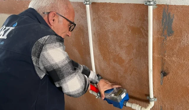 VASKİ'nin su sayaçlarını akıllı dijital sayaçlarla değiştirdiği dijital dönüşüm projesi