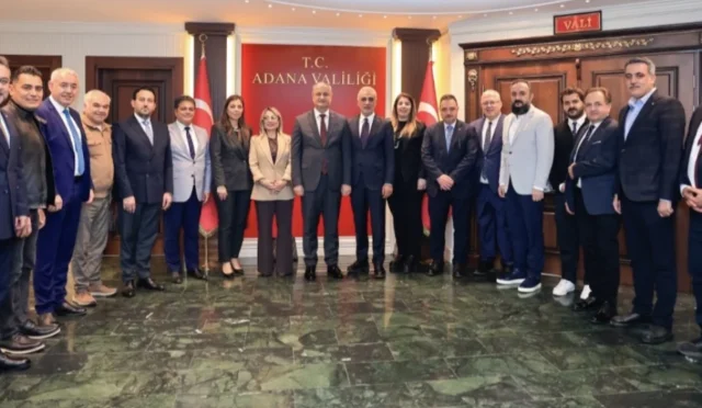 RATEM heyeti Adana Valisi Mustafa Yavuz'u makamında ziyaret ediyor.