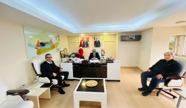 Elazığ Organize Sanayi Bölgesi'nde tekstil fabrikası ve çalışanlar