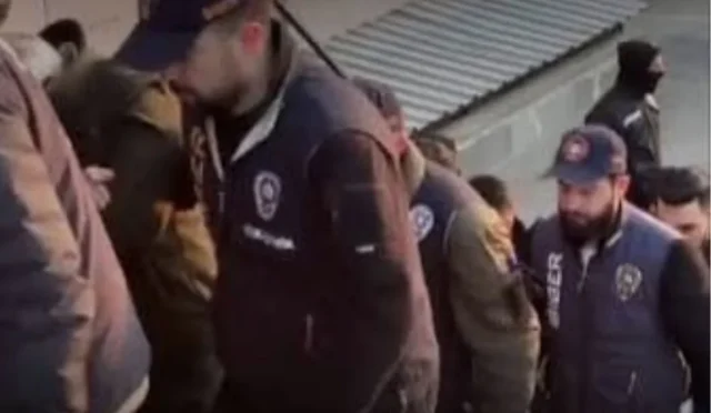 Antalya'da sahte yatırım danışmanlığı yapan çeteye polis operasyonu, 16 şüpheli gözaltında.