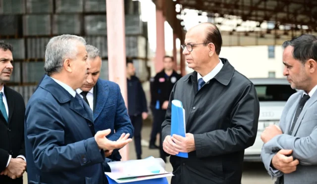 Malatya'da yeni pazar yeri projesini inceleyen Başkan Geçit