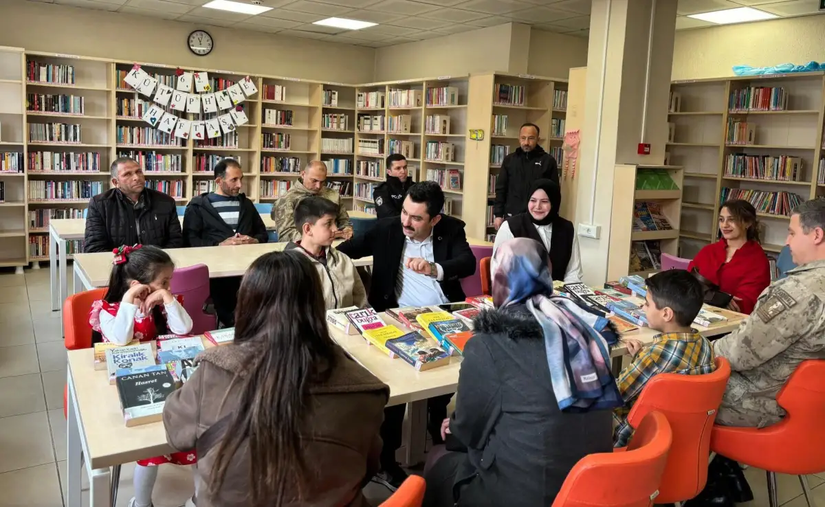 Susuz’da Kütüphaneler Haftası Coşkusu: Kitap Okuma Alışkanlığı Teşvik Edildi, Başarılı Okurlar Ödüllendirildi