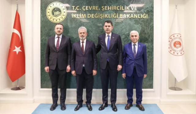 Tillo Belediye Başkanı İdham Aydın ve heyeti, Çevre, Şehircilik ve İklim Değişikliği Bakanı Murat Kurum ile görüşüyor.