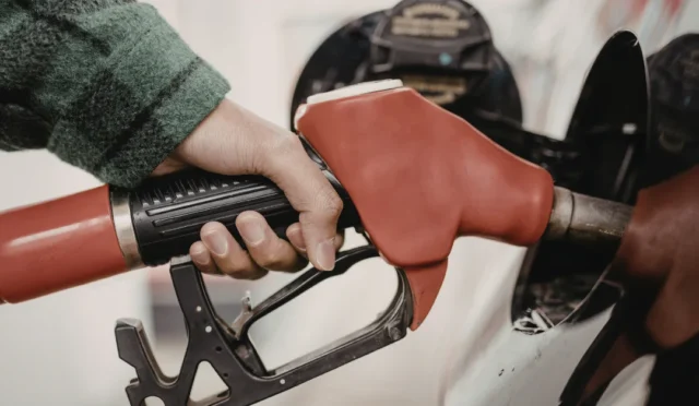 Motorine 7,65 TL zam geliyor: Yeni fiyatlar pompa etiketlerine yansıyacak