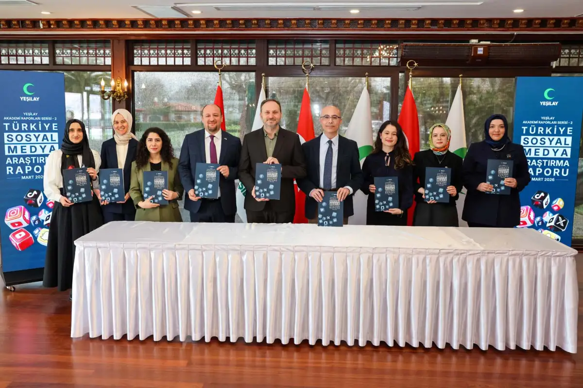 Yeşilay’dan Çarpıcı Sosyal Medya Uyarısı: Bağımlılık Tehlikesi ve Çözüm Önerileri