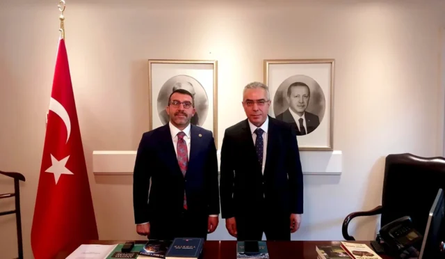 Milletvekili Adem Çalkın, Cumhurbaşkanı Başdanışmanı Mehmet Uçum ile bir araya geldi.