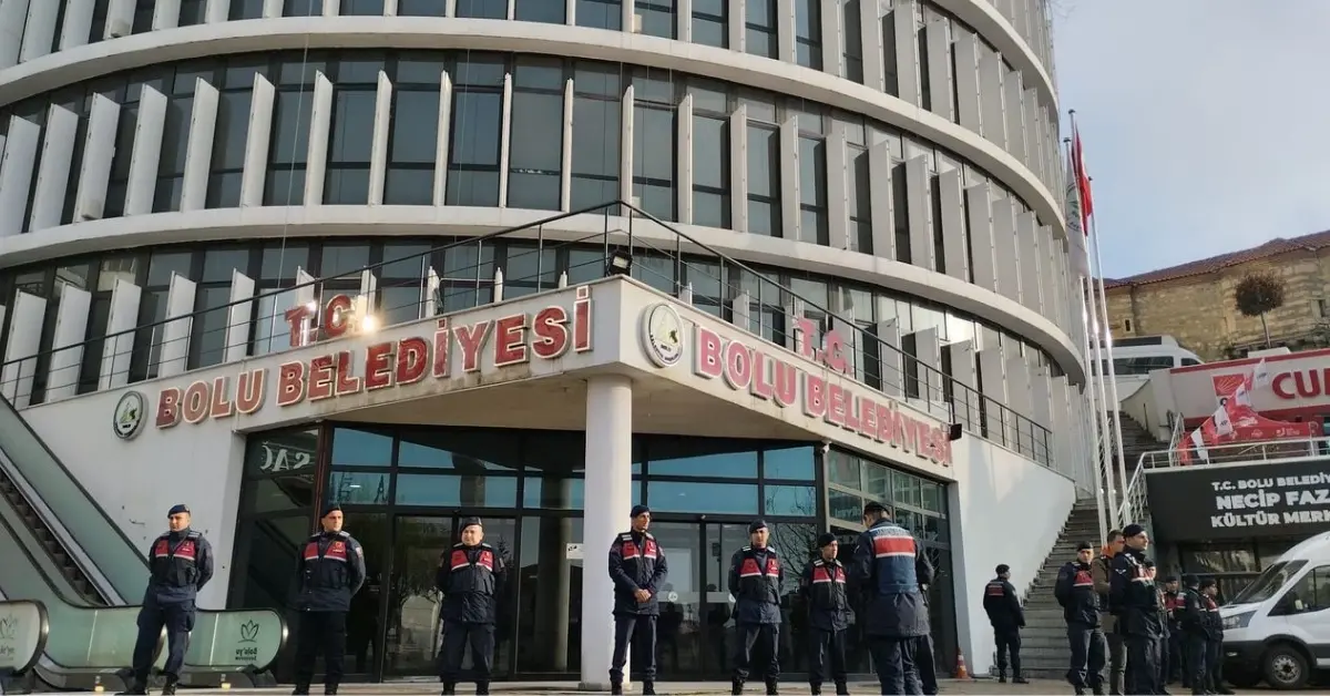 Bolu Belediyesi Soruşturmasında Kapsam Genişliyor: 3 Yeni Gözaltı Kararı ve Belediye Binasında Arama