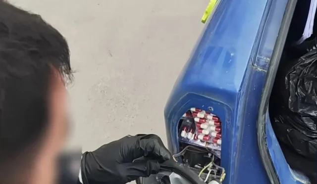 Malatya'da düzenlenen uyuşturucu operasyonunda ele geçirilen maddeler ve tutuklanan şüpheliler